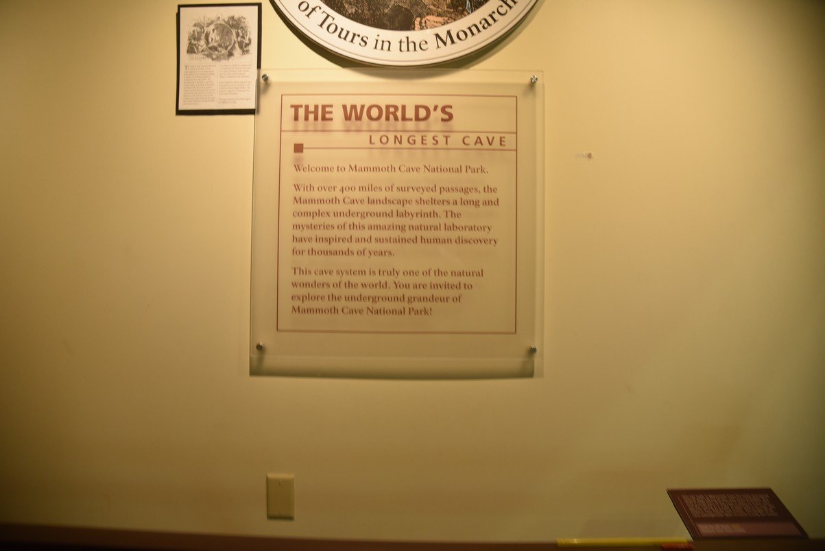 dsc_1912mammouthcavevisitorcenter.jpg