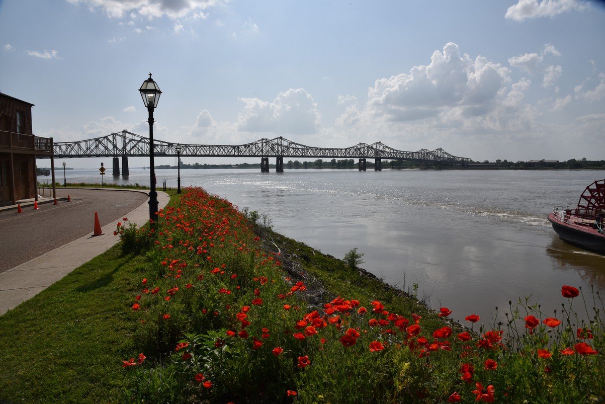 dsc_2279natchezriverboat.jpg