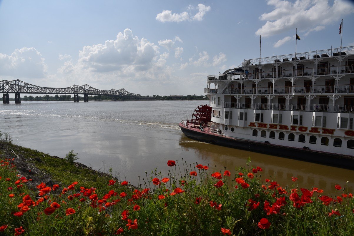 dsc_2281natchezriverboat.jpg
