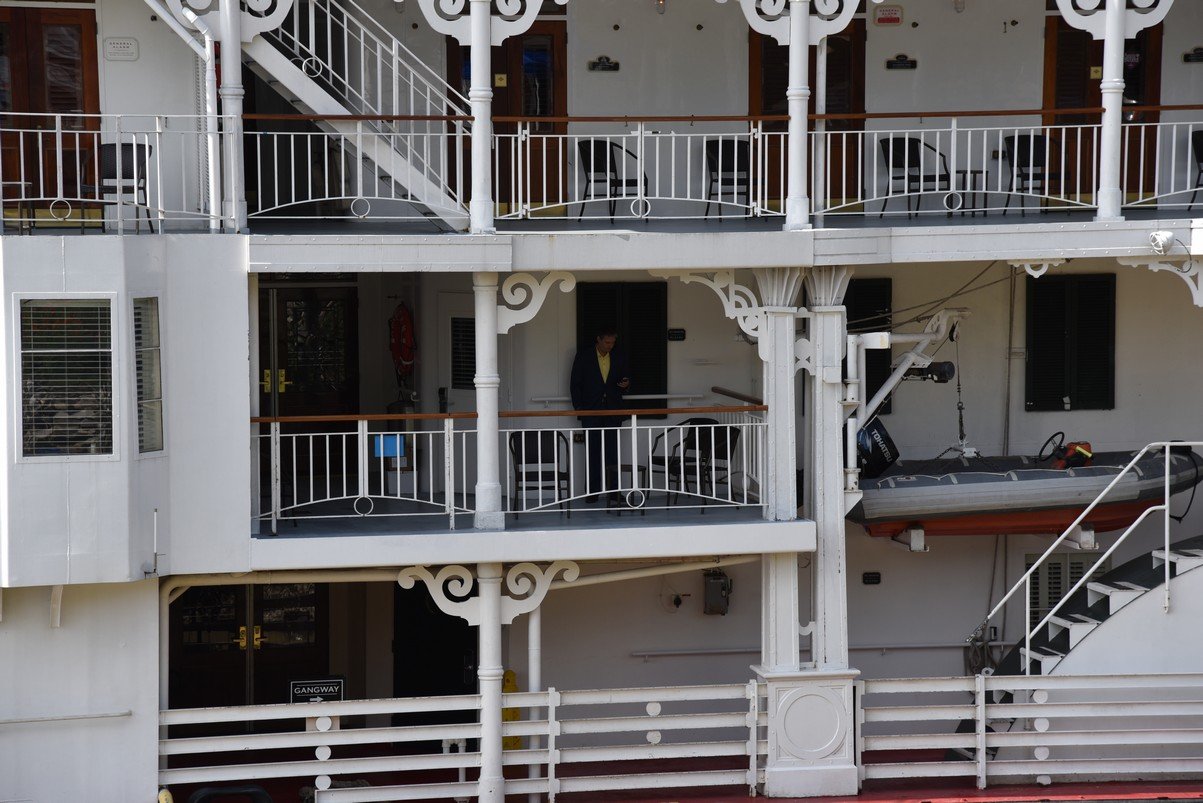 dsc_2289natchezriverboat.jpg