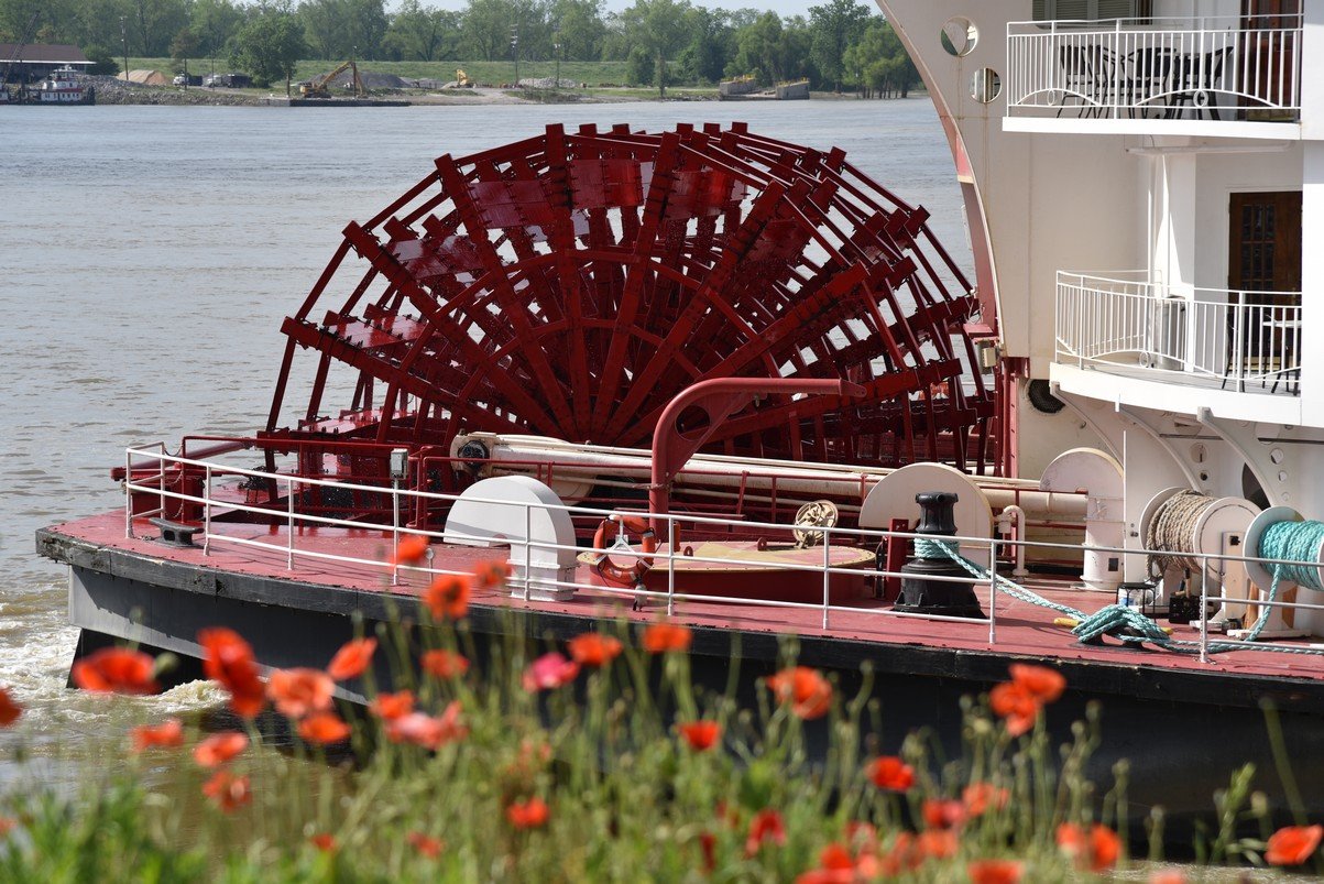 dsc_2304natchezriverboat.jpg
