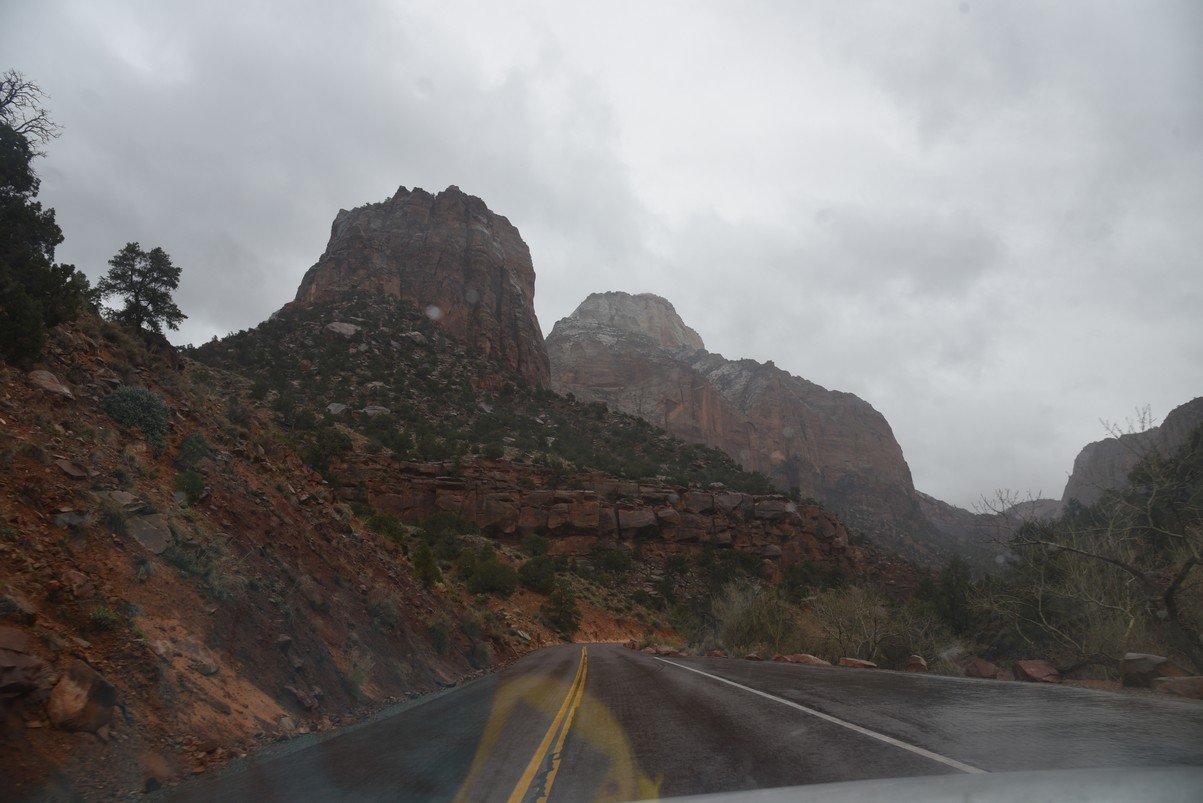 dsc_6570leavingzionnationalpark.jpg
